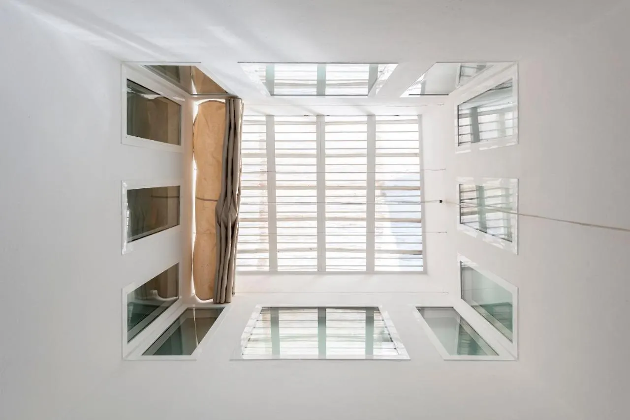 Lepanto Premium Apartments Sevilla 0*,  España