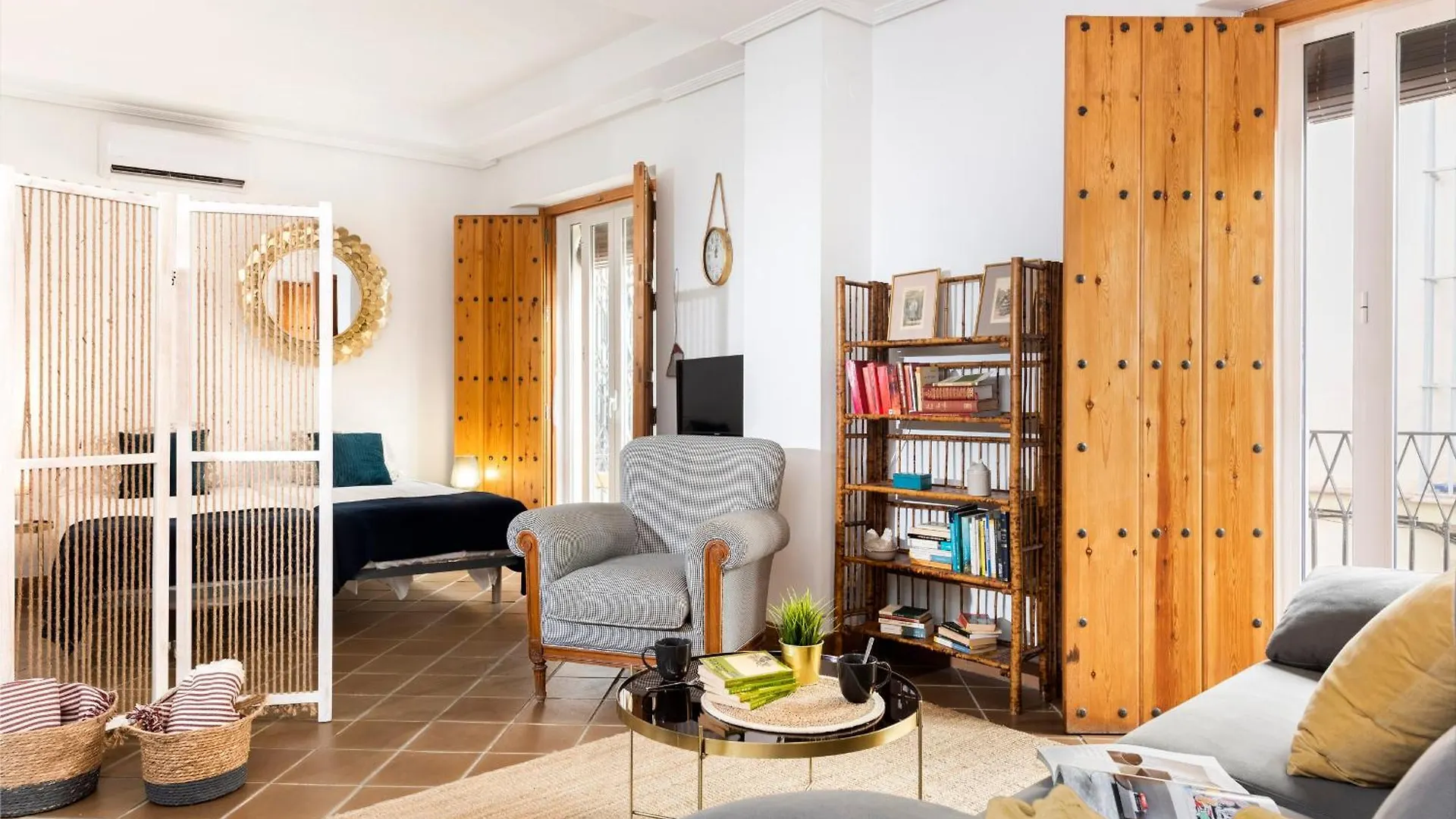 Lepanto Premium Apartments Seville Spain